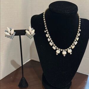 Gold and Cream Necklace with Elegant Cascade Design